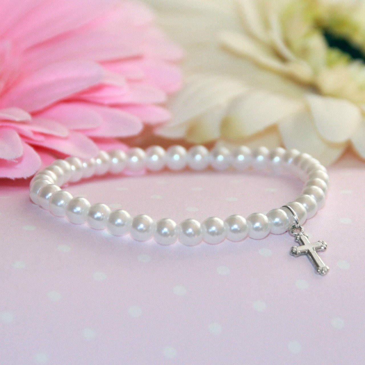 Stretchy 5" Glass Pearl Bracelet w/ Rhodium Cross