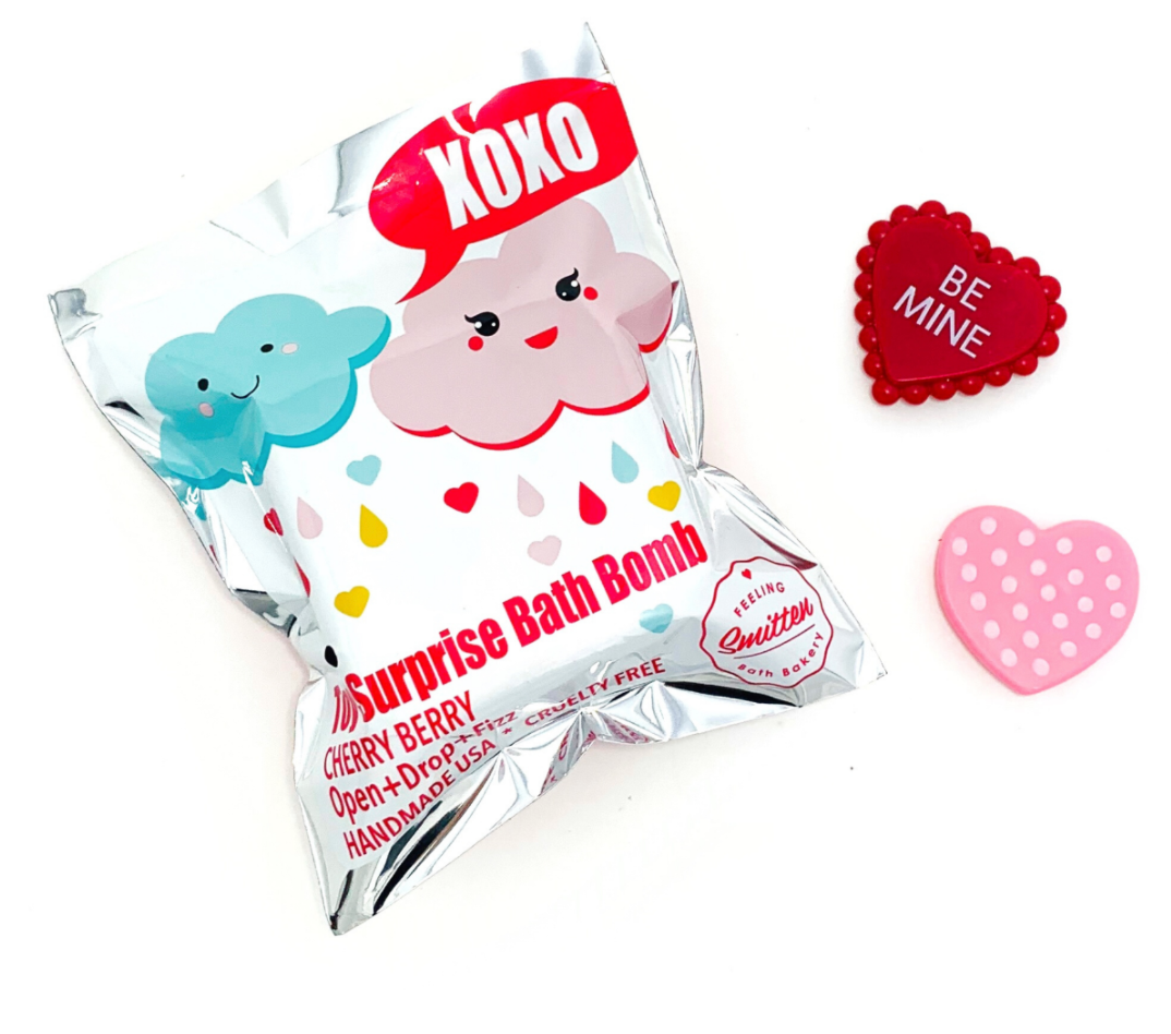 XOXO Toy Surprise Bath Bomb
