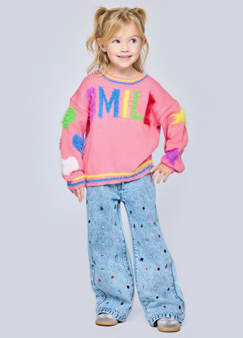 SMILE FUZZY SWEATER