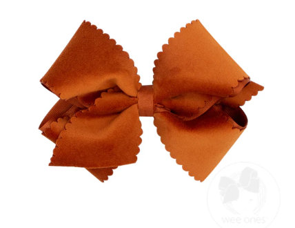 King Scalloped Edge Velvet Bow