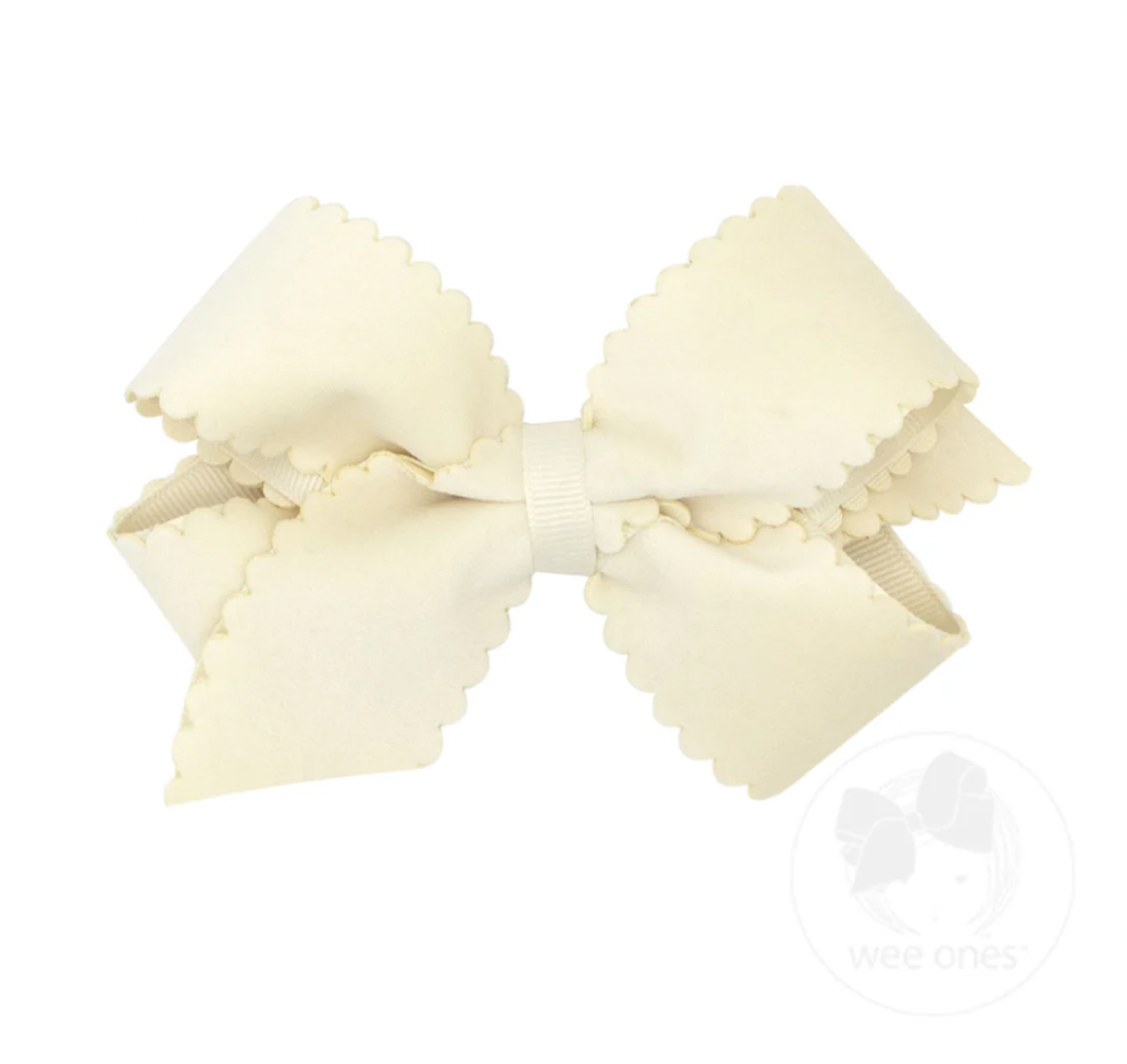 King Scalloped Edge Velvet Bow