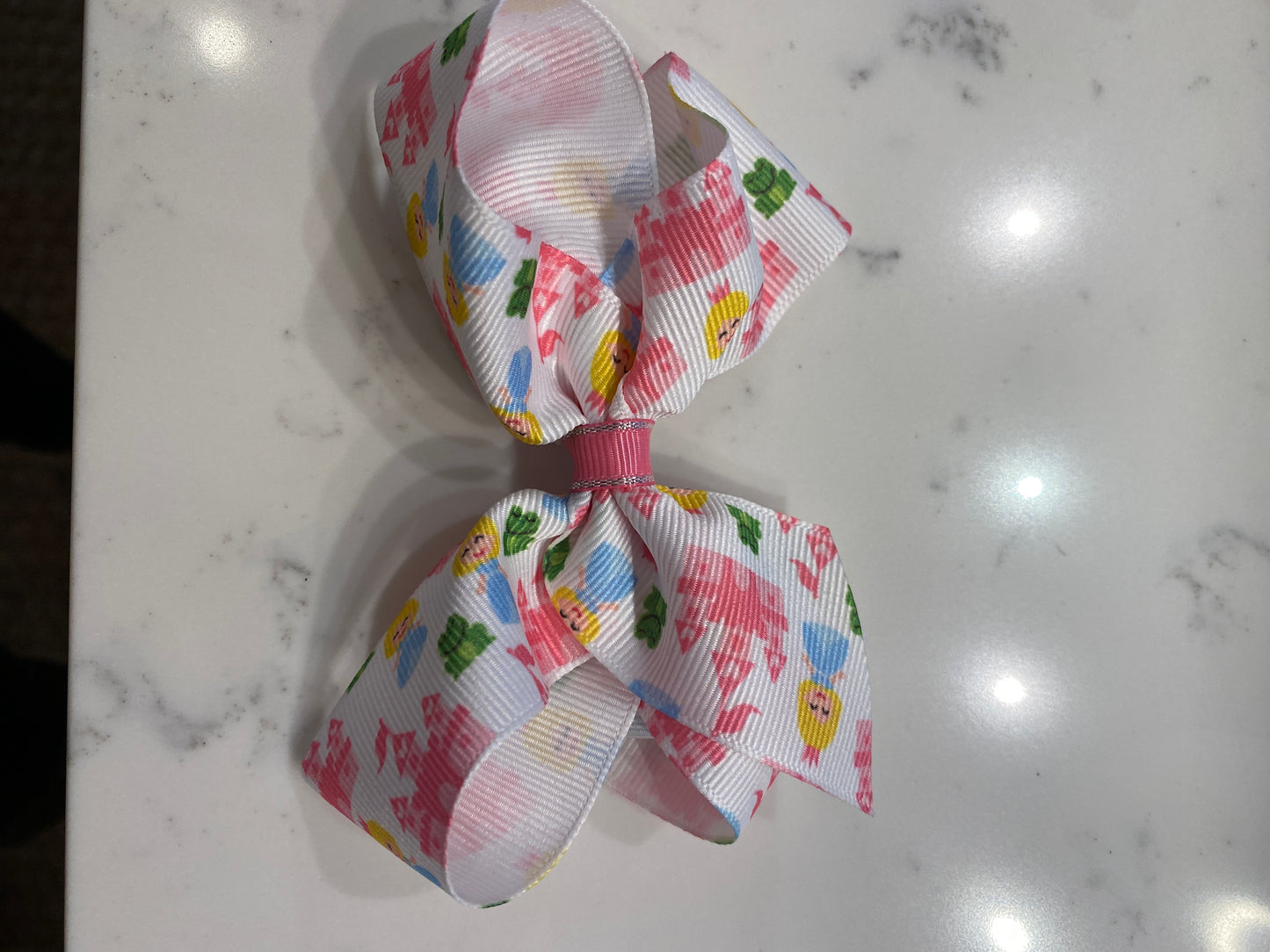 Medium Princess & Dance Printed Bow