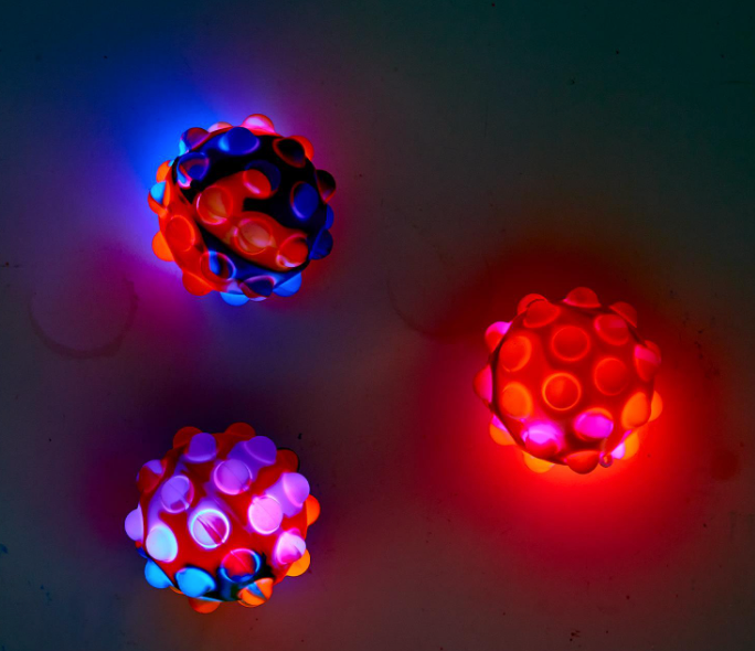 Light-up Popper Ball