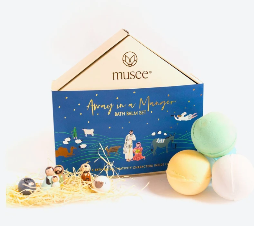 Away in a Manger- 6 Bath Bomb Set